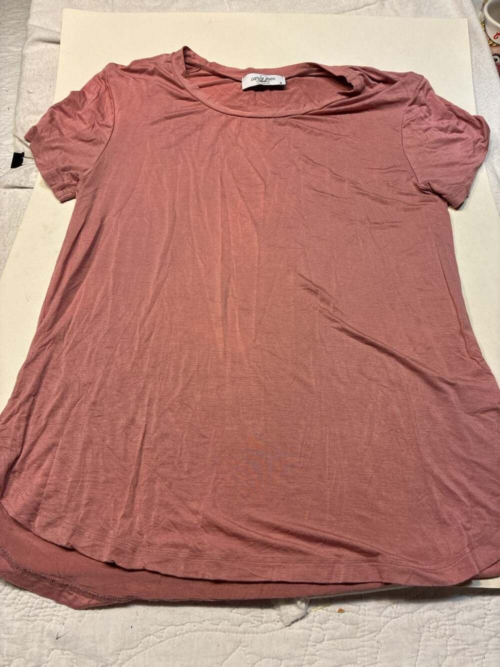 Carly Jean Los Angeles Women's Short Sleeve Mauve Crewneck T-Shirt, Size Medium